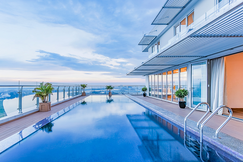 Hồ bơi penthouse Đảo Kim Cương